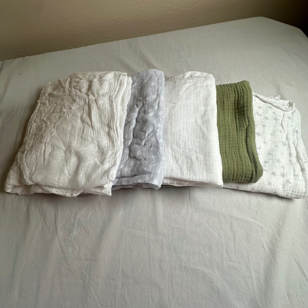 Ivy & Ever Comfy Cubs Muslin Swaddle Blanket Lot 5 Organic Cotton Bamboo Sage
